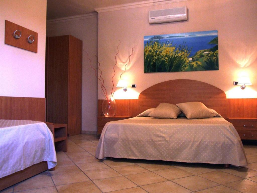 Residence Hotel La Giara Липари Номер фото